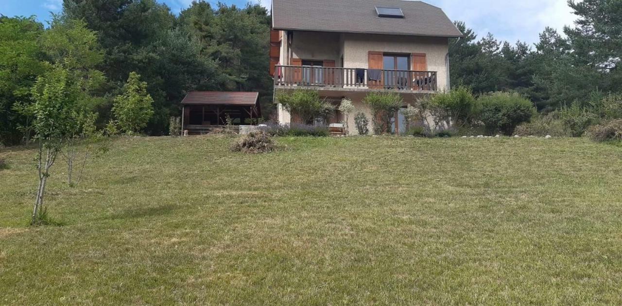 Mon Ecrin De Nature Rez De Jardin Seyne Exterior foto